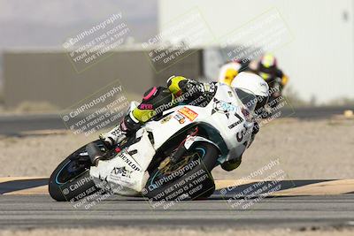 media/Jan-15-2026-Racers Edge (Thu) [[dfebeb70ab]]/2-A Group/Session 3 (Turn 16)/